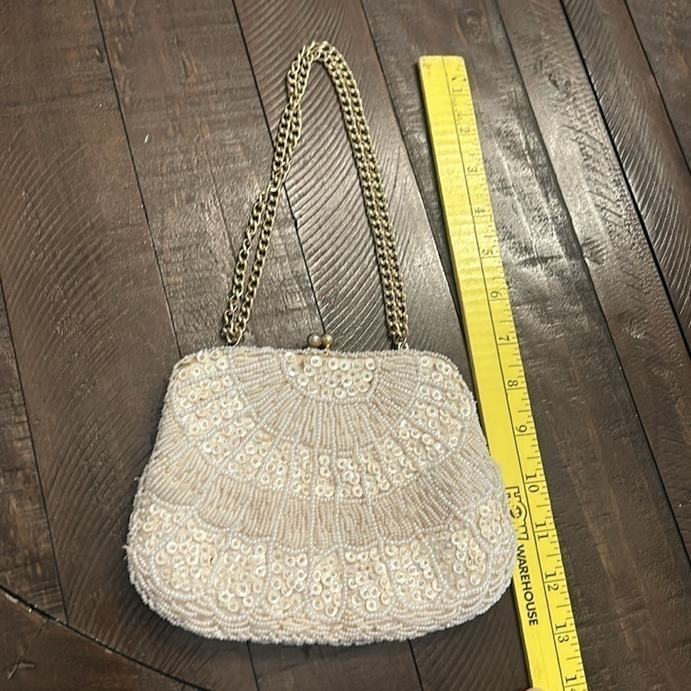 Hand Made Hong Kong Beaded off white bag - Picture 3 of 16